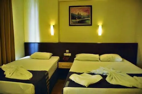 Отель Kemalhan Beach 4*